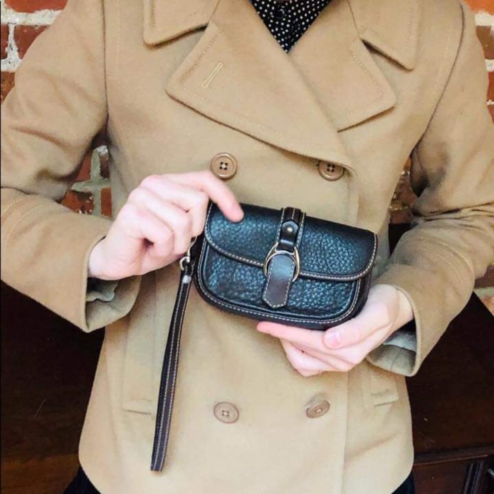 Dooney & Bourke leather wristlet